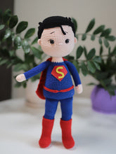 Load image into Gallery viewer, Alien super hero