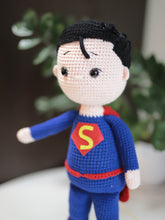Load image into Gallery viewer, Alien super hero