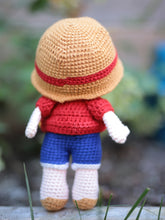 Load image into Gallery viewer, Pirate with a straw hat