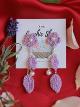 Load image into Gallery viewer, Beautiful purple flower dangle earrings