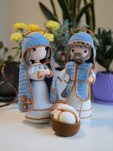 Load image into Gallery viewer, Crochet Nativity set