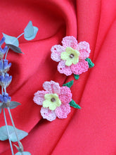 Load image into Gallery viewer, Sakura stud earrings