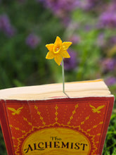 Load image into Gallery viewer, Floral bookmark
