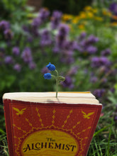 Load image into Gallery viewer, Floral bookmark
