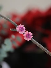 Load image into Gallery viewer, Pink daisy stud earrings
