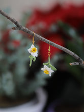 Load image into Gallery viewer, White trillium dangle earrings
