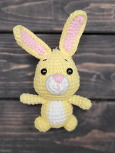 Load image into Gallery viewer, Happy yellow bear and friends keychain
